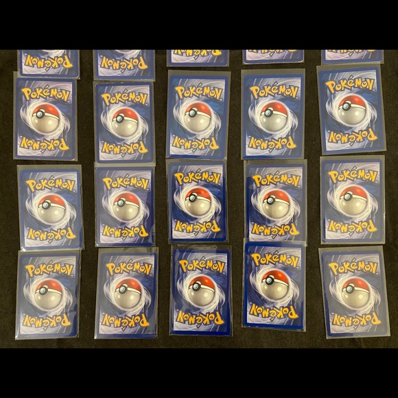 Complete Base Set Pokemon Cards (Without trainers) - Picture 9 of 13